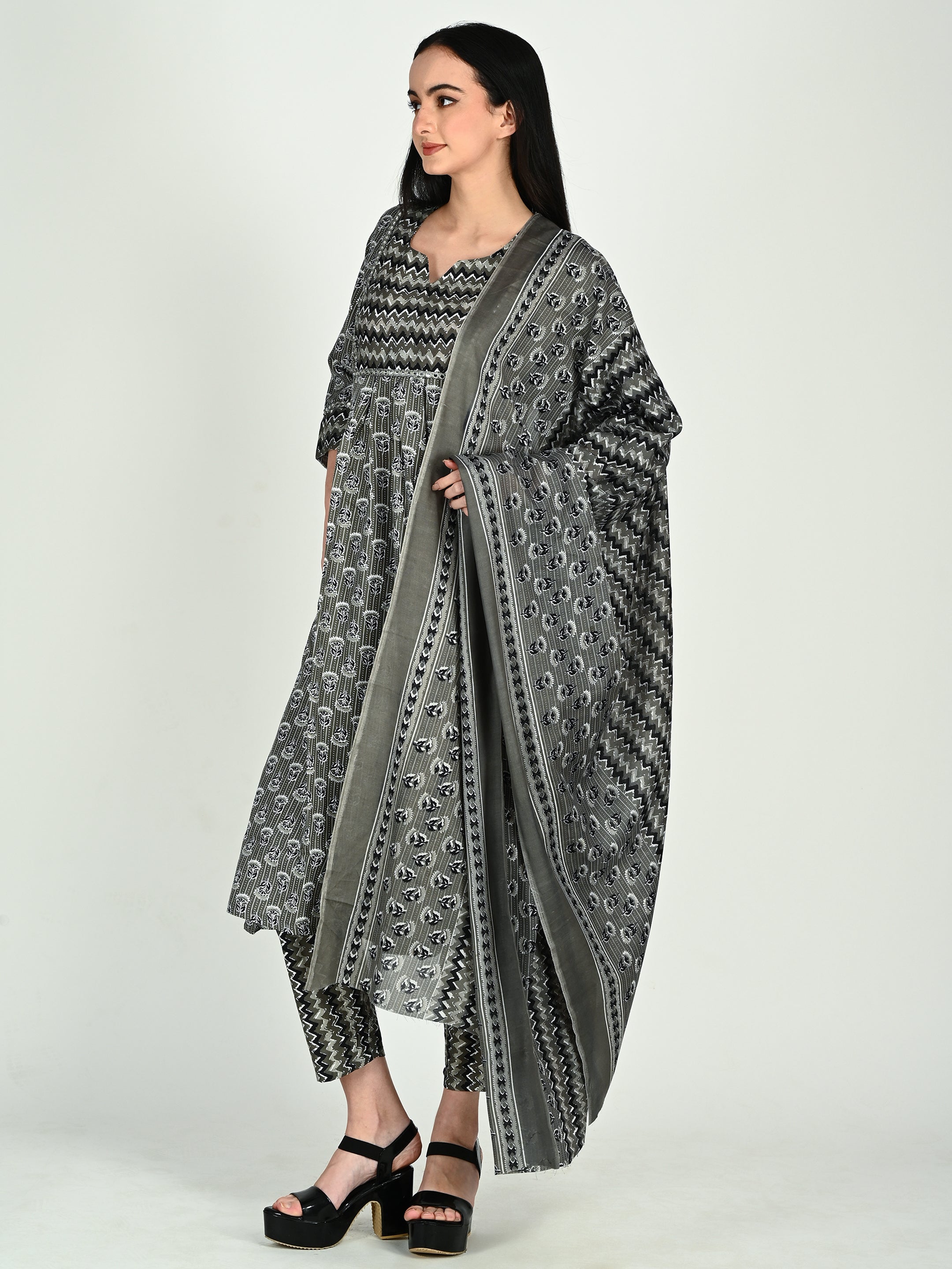 Grey & Black Cotton Blend Floral Block Printed Kurta & Pant With Dupatta - 5 sizes