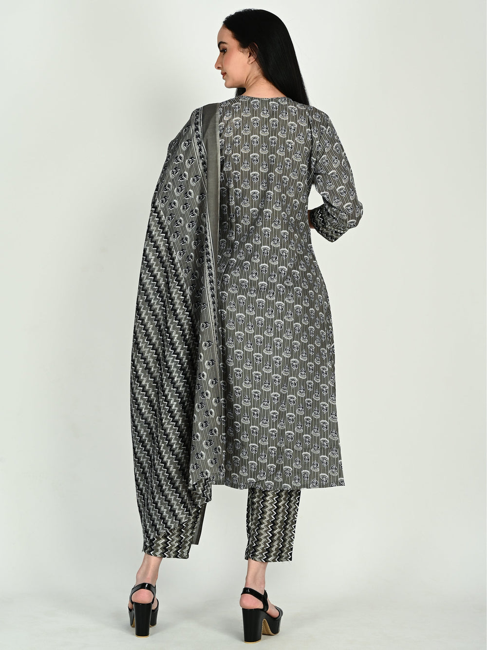Grey & Black Cotton Blend Floral Block Printed Kurta & Pant With Dupatta - 5 sizes