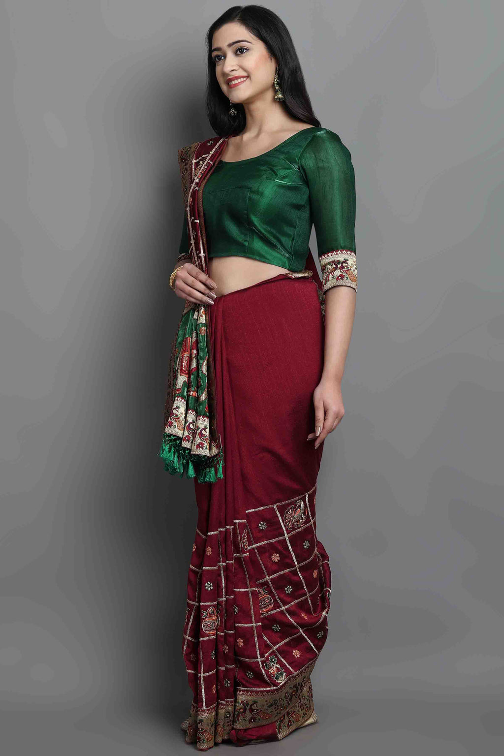 Women's Handcrafted Saree & Blouse Set - Semi Stitched