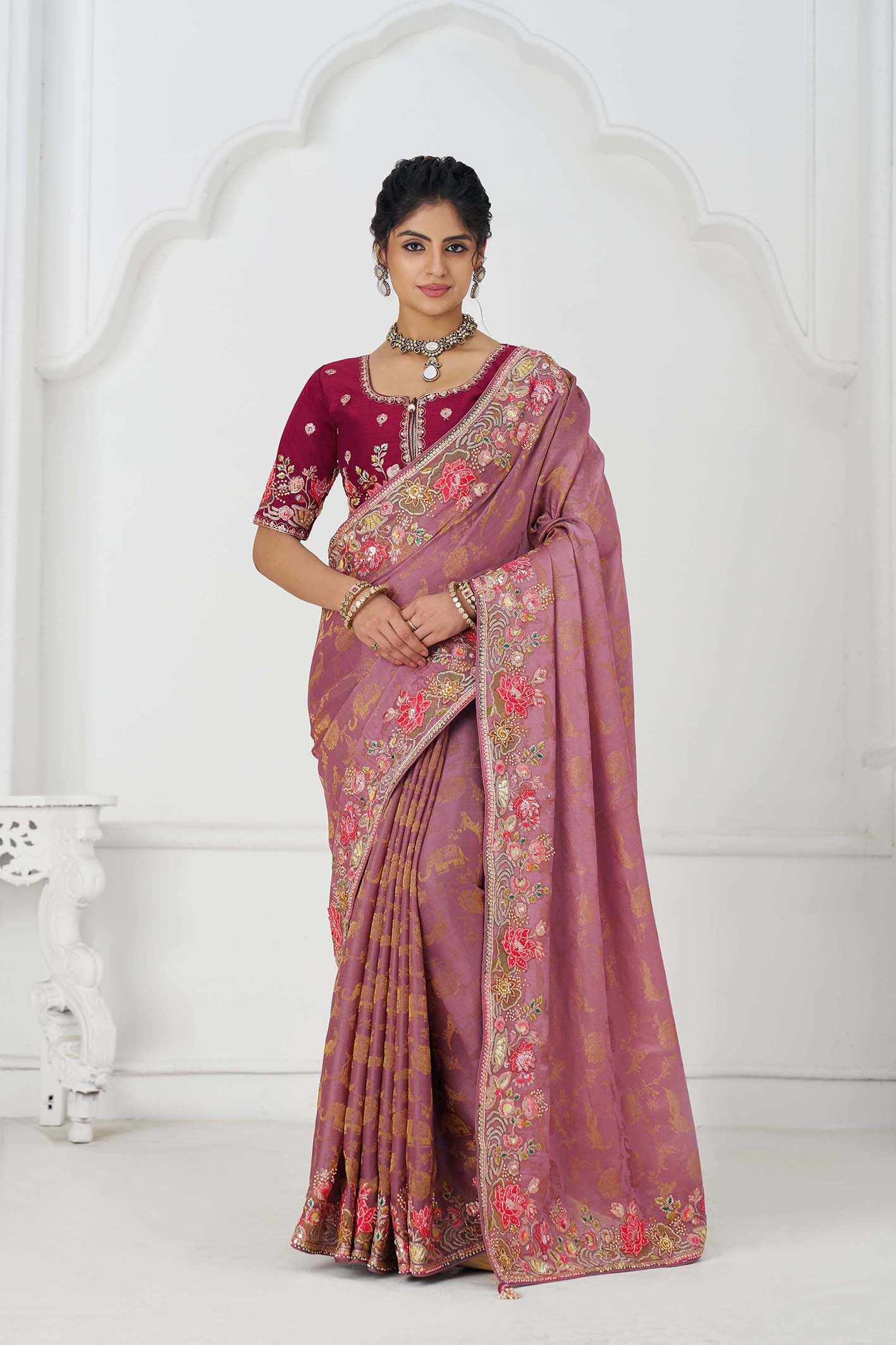 Women's Pure Dola Viscouse Silk Saree - Semi Stitched