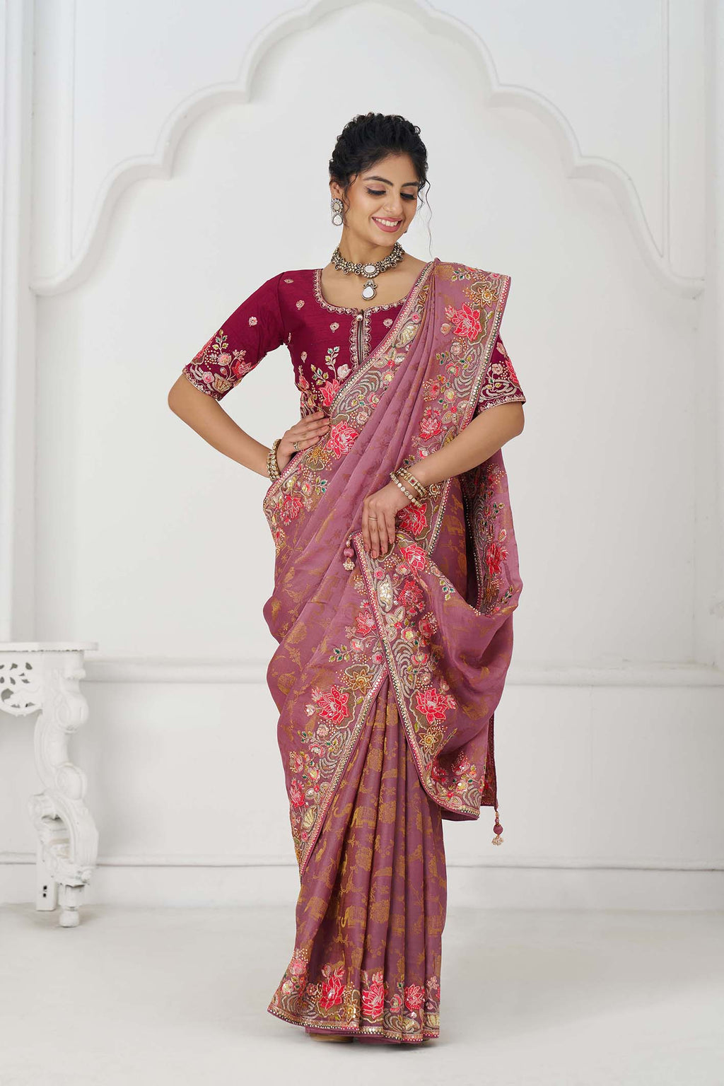 Women's Pure Dola Viscouse Silk Saree - Semi Stitched