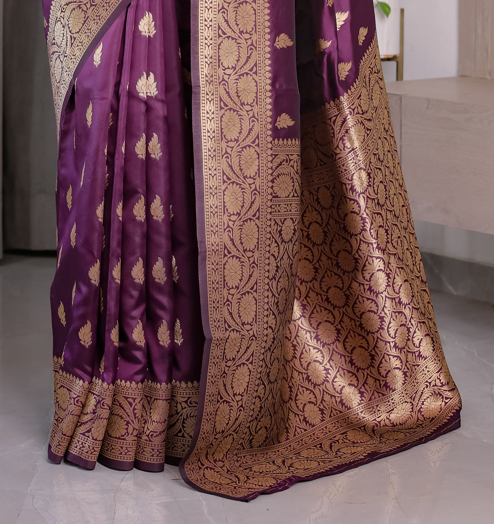 Royal Violet Pure Kanjivaram Silk Saree with Golden Zari Buttas & Rich Floral Border | 5.5m Saree + 0.8m Blouse Piece