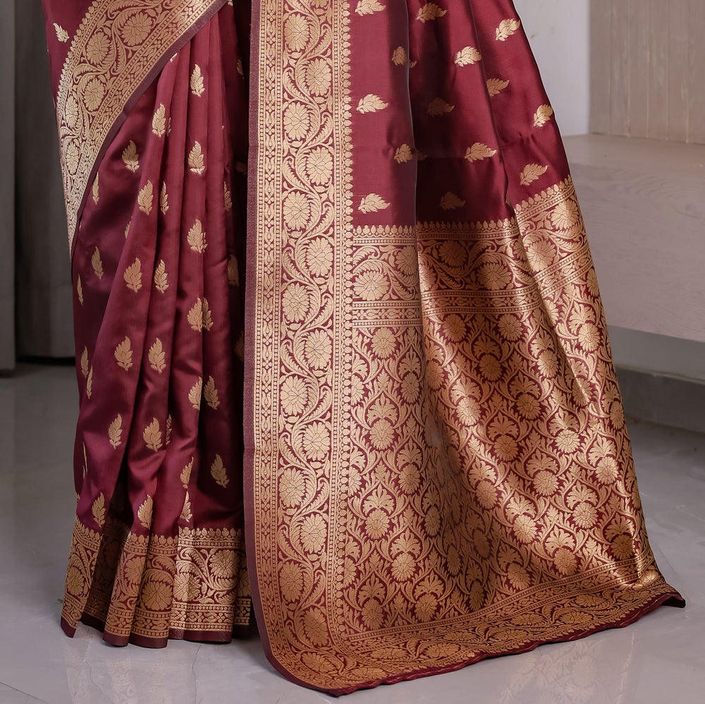 Maroon Pure Kanjivaram Silk Saree with Gold Leaf Motifs & Grand Floral Zari Pallu – 5.5m Saree + 0.8m Blouse Piece