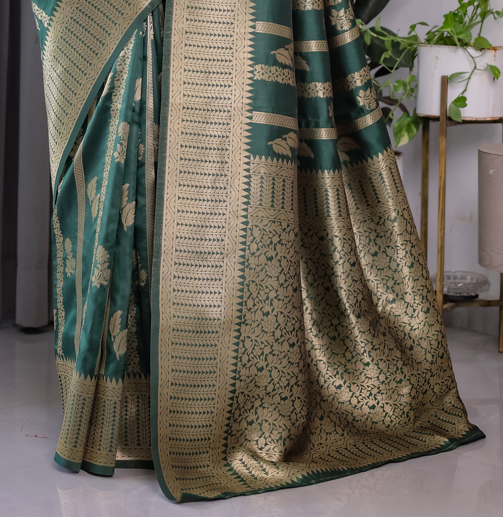 Forest Green Pure Kanjivaram Silk Saree with Gold Striped Floral Pallu & Heavy Zari Border | 5.5m Saree + 0.8m Jacquard Blouse Piece